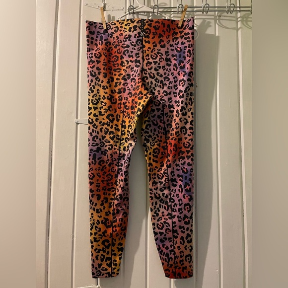 SAVAGE X FENTY animal print leggings 1x(16-18) NWOT - Picture 6 of 8